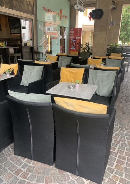 Lounge Möbel im Cafe Bar Per DU